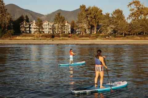 tin wis resort paddle boarding